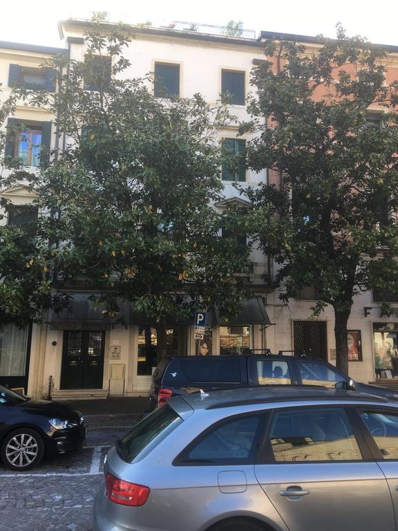 La Loggia Al Duomo - Treviso Apartment Exterior foto